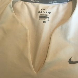 Nike dri-fit top